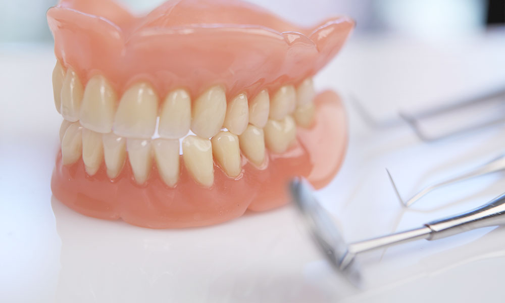 入れ歯(デンチャー)